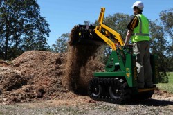 7 Series Kanga Loader with Bucket