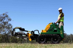 Kanga Loaders 7 Series with trencher