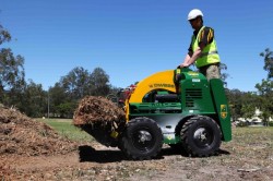 8 Series kanga loader with Bucket