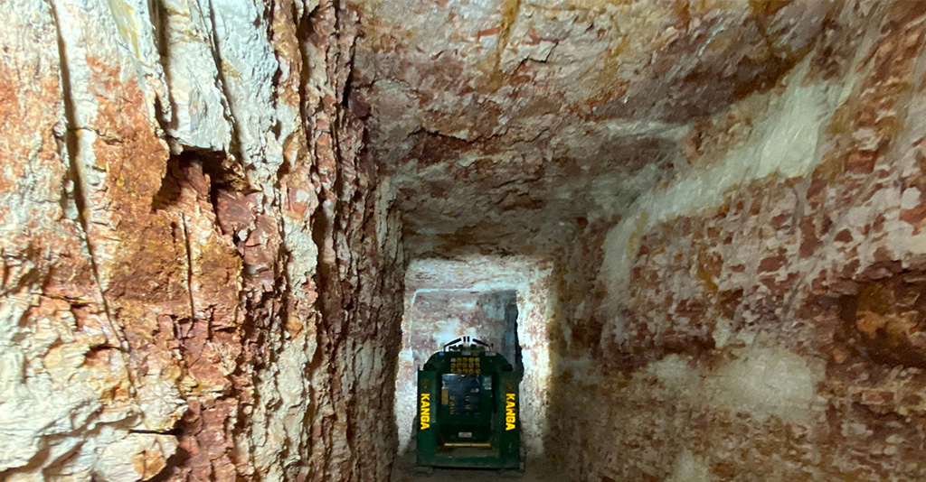 Built with Kanga Opal Mining Young Guns Opal Hunters