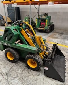 **SOLD** Used G520 Loader